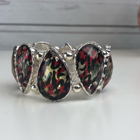 NWT Animal Print Teardrop Stretch Bracelet - Picture 1 of 3